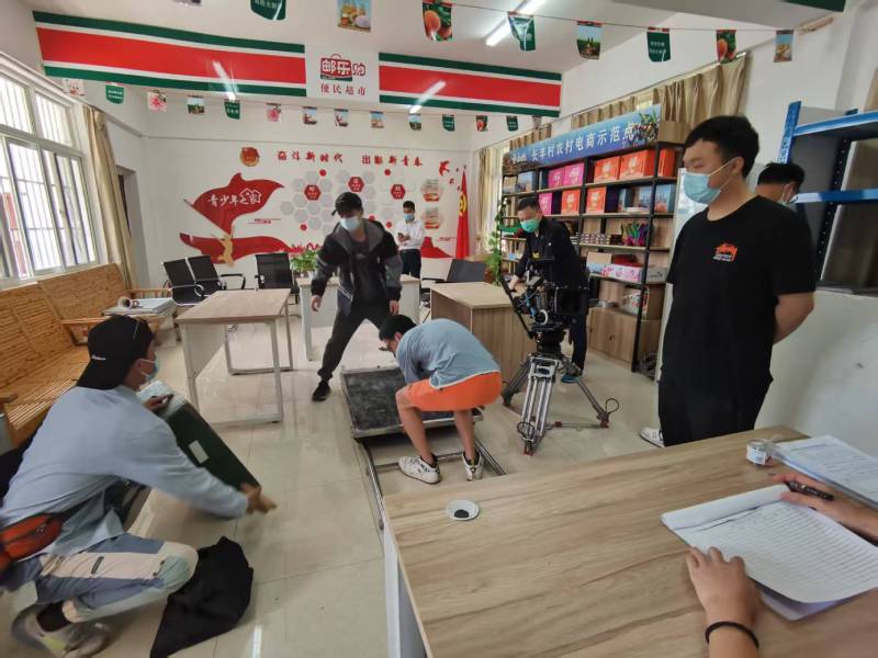 追星女孩心理学分析报告：五华区广告片拍摄公司揭秘饭圈应援式传播逻辑